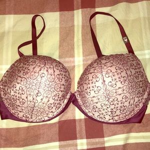 ⭐️FINAL PRICE DROP⭐️ NWT Victoria’s Secret Bra